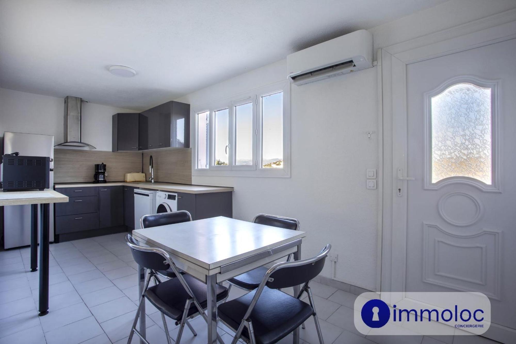 Appartement T3 Air-conditioned On One Level On The Heights Of *